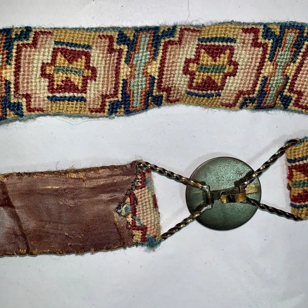 VINTAGE 20'S-40'S NEEDLEPOINT PETITPOINT BELT W/BRASS CLASP GREAT COLORS! 30